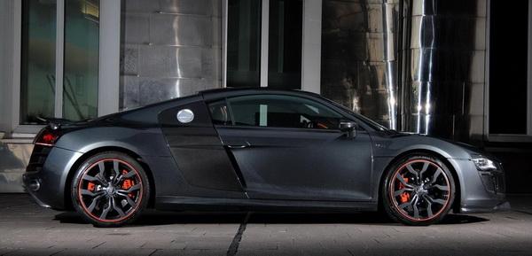 Audi R8    ! (4 )